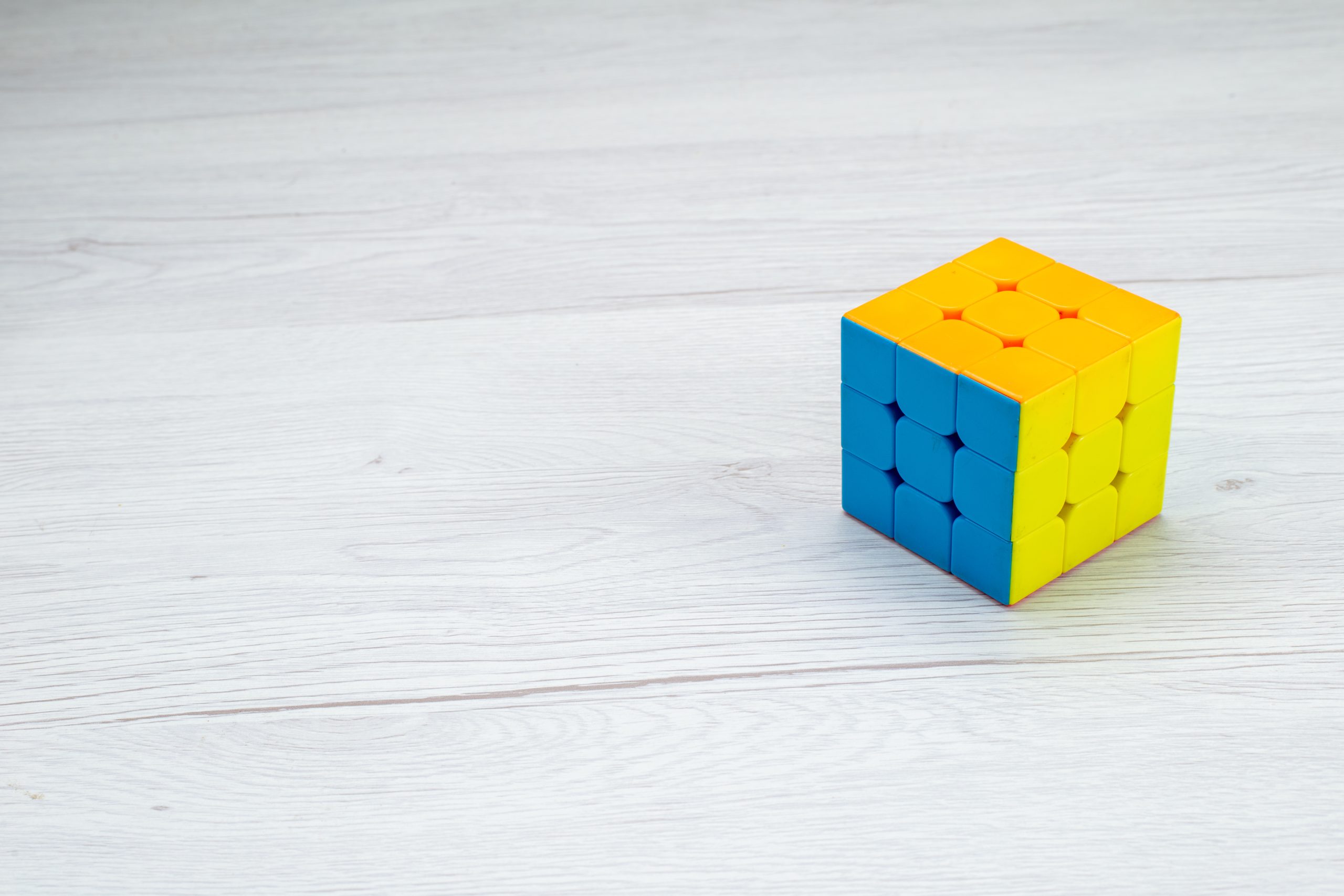 איך-פותרים-קוביה-הונגרית